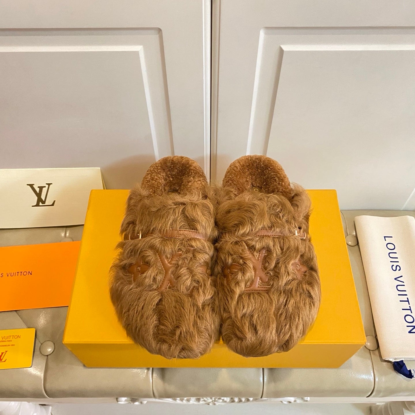 China Replica LV Women Shoes 122usd Only