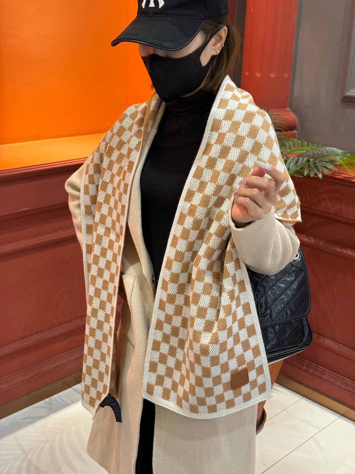 China Replica Gucci Scarf 68usd Only