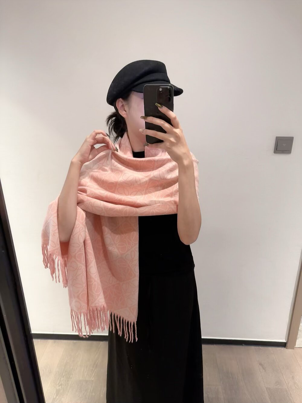 China Replica Loewe Scarf 16usd Only