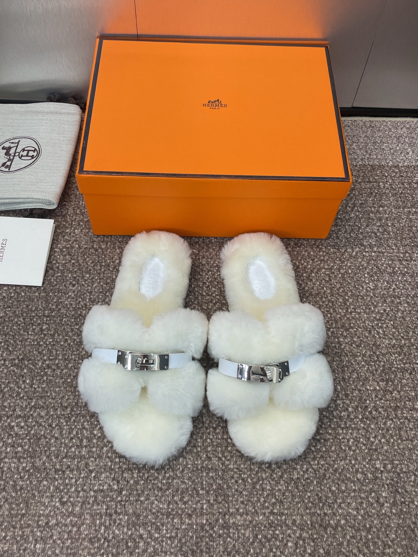 China Replica Hermes Women Shoes 91usd Only