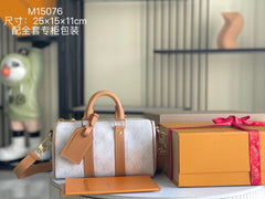 China Replica LV Handbags 285usd Only