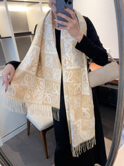 China Replica Loewe Scarf 17usd Only