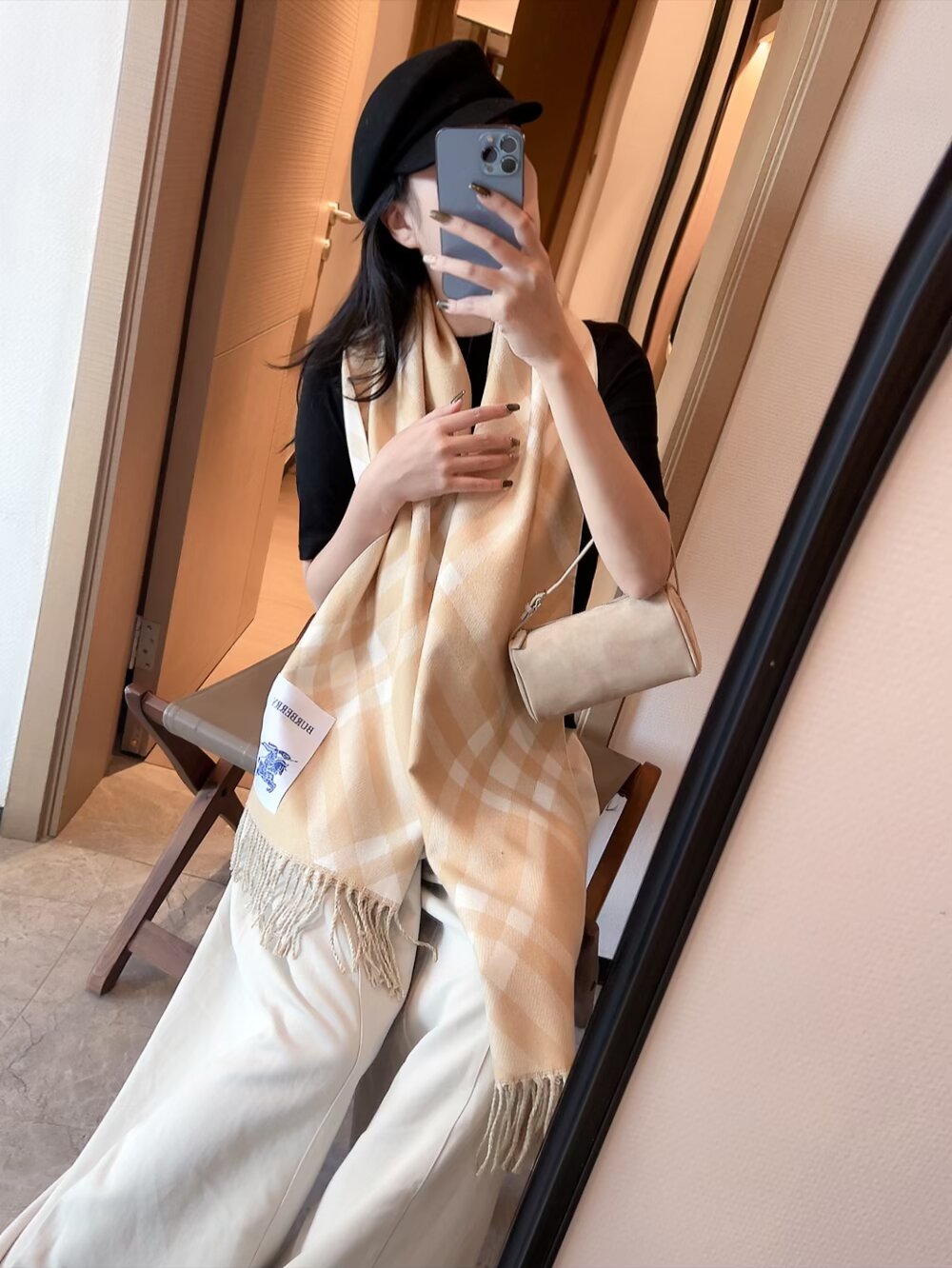China Replica Burberry Scarf 18usd Only