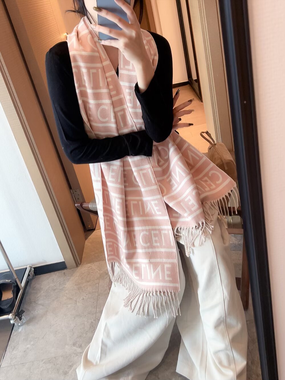 China Replica Celine Scarf 17usd Only