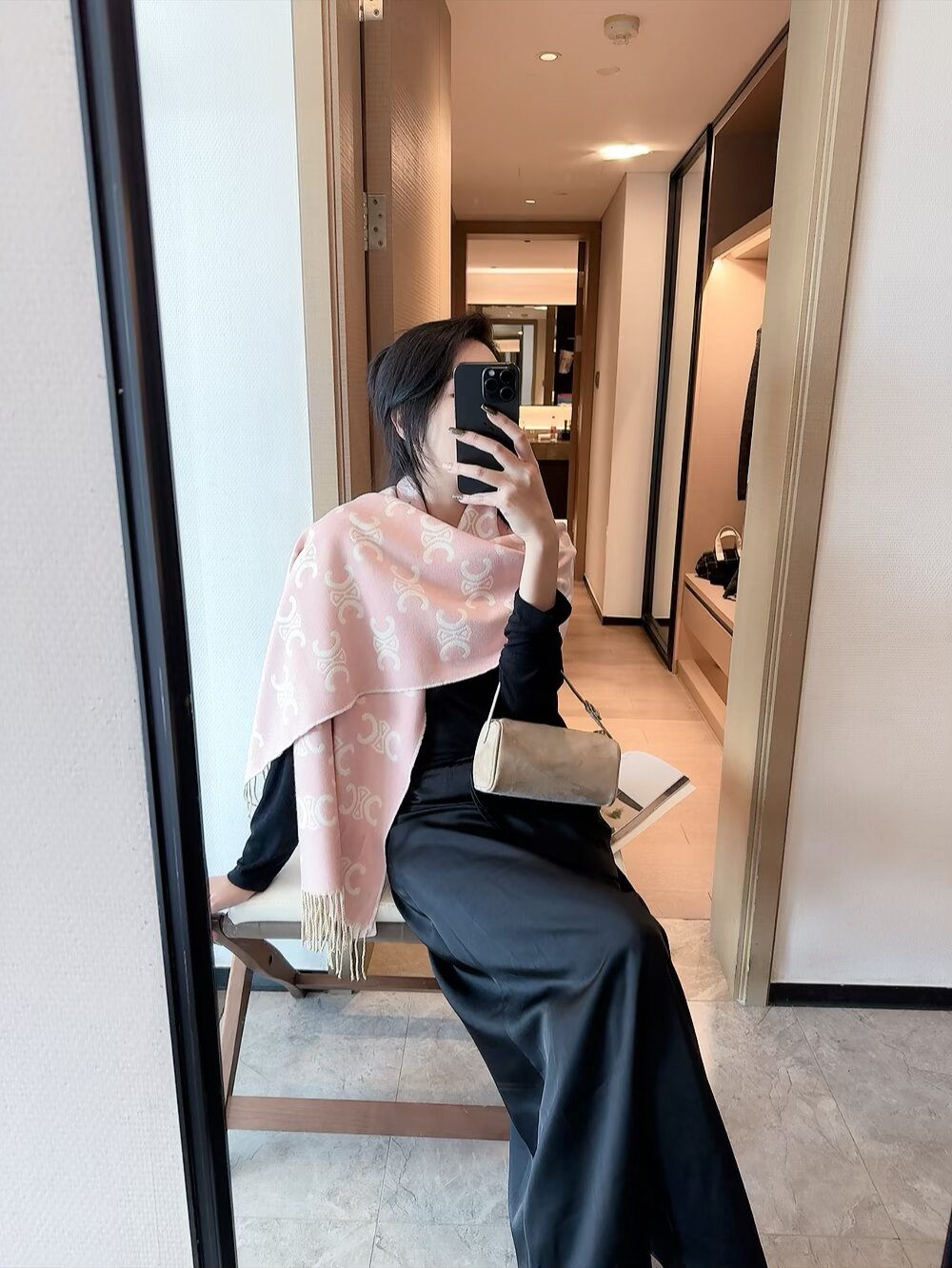 China Replica Celine Scarf 17usd Only