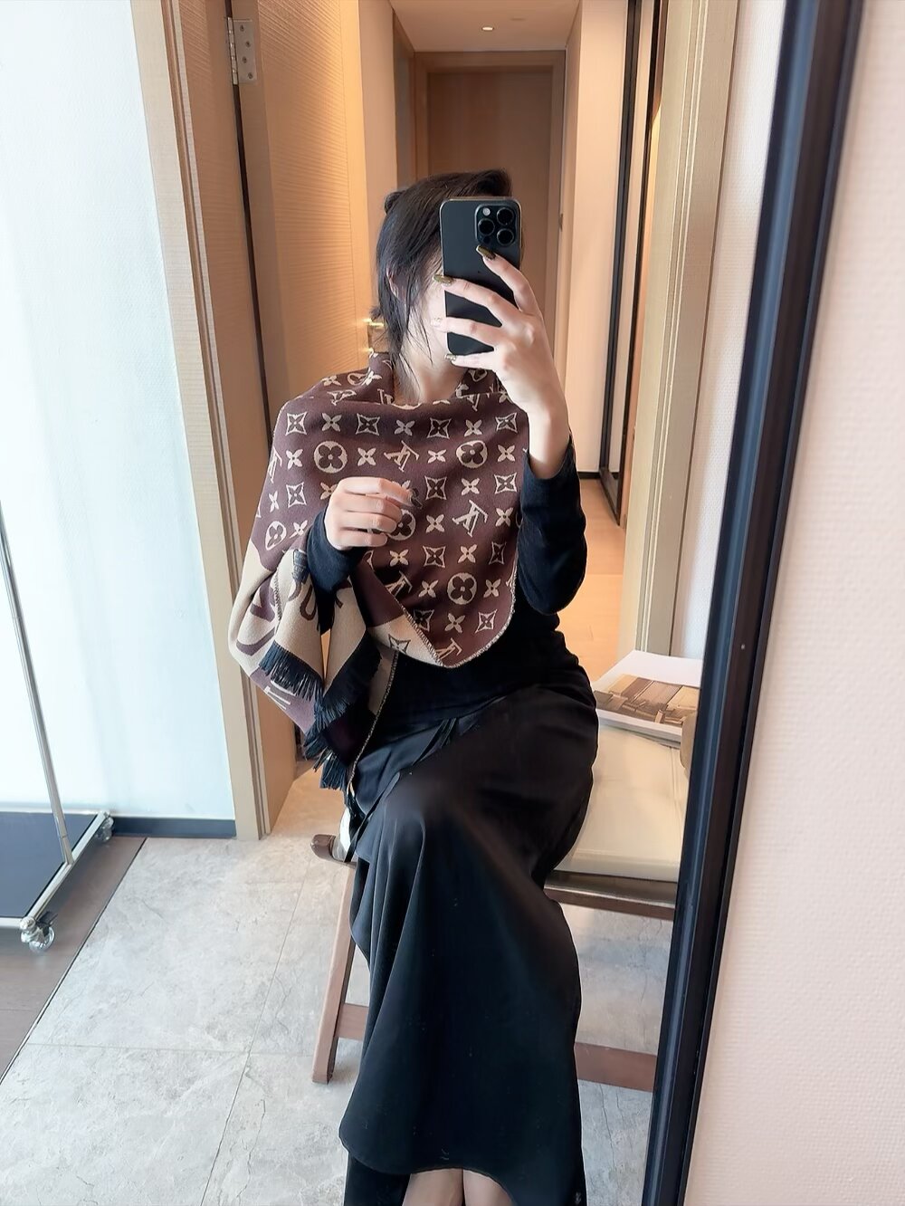 China Replica LV Scarf 17usd Only