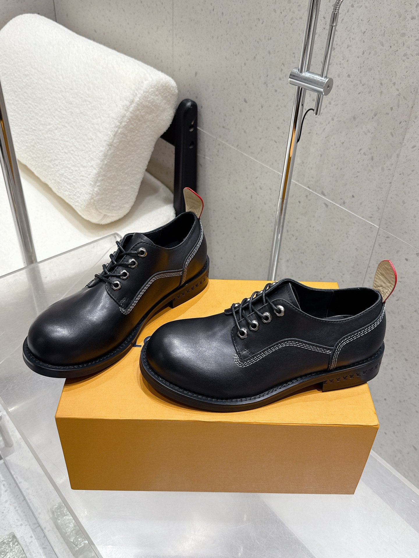 China Replica LV Women Shoes 133usd Only