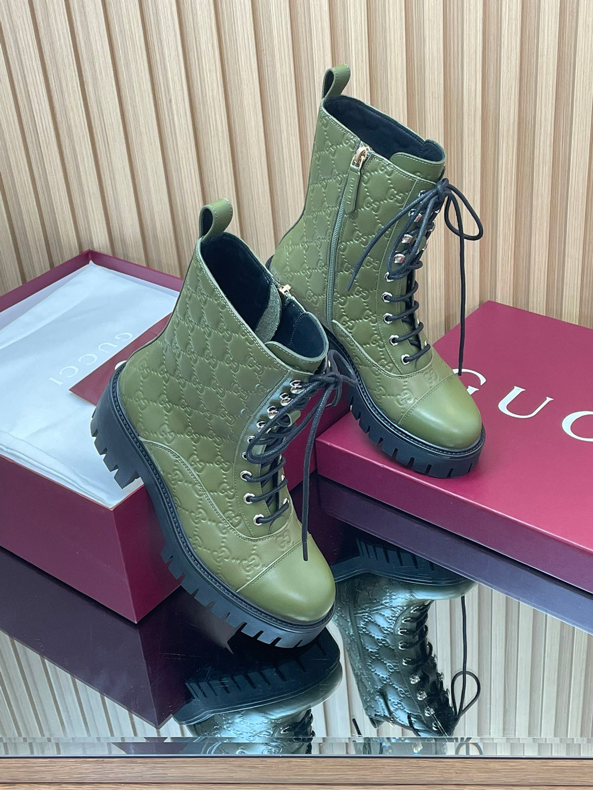 China Replica Gucci Women Shoes 136usd Only