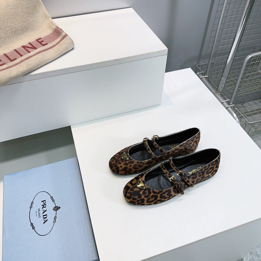China Replica Prada Women Shoes 105usd Only