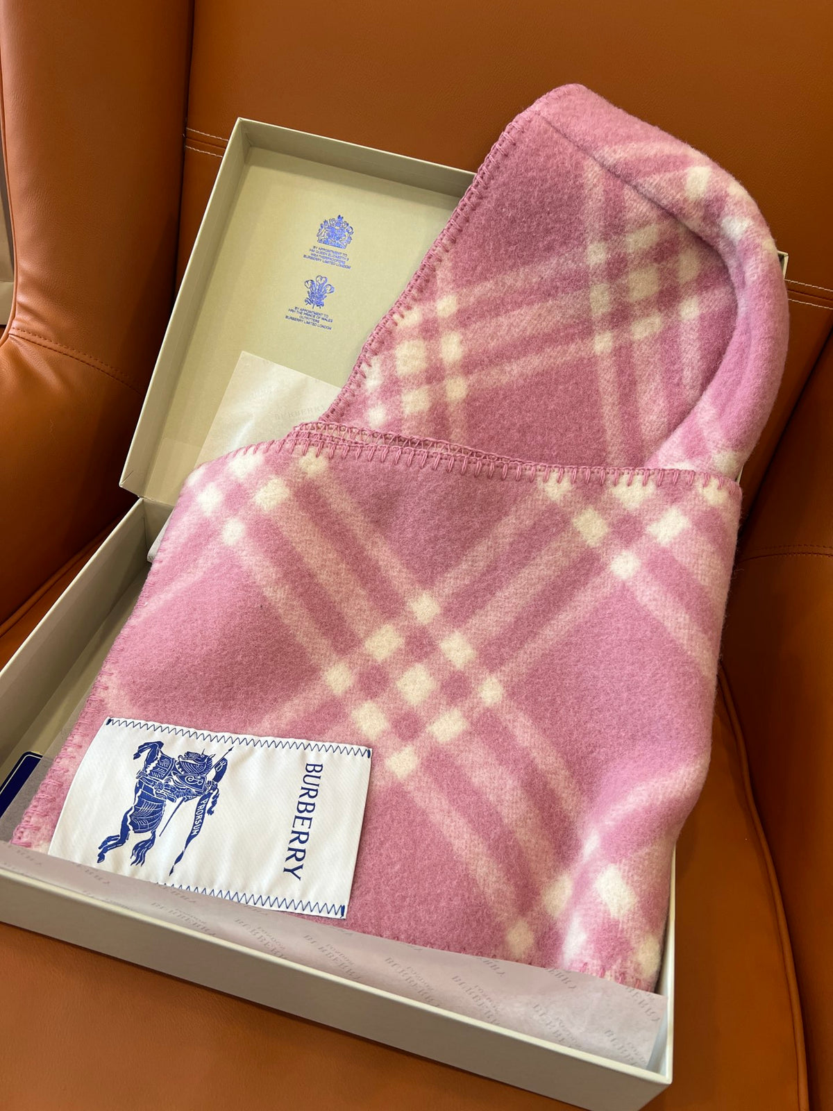 China Replica Burberry Scarf 180usd Only