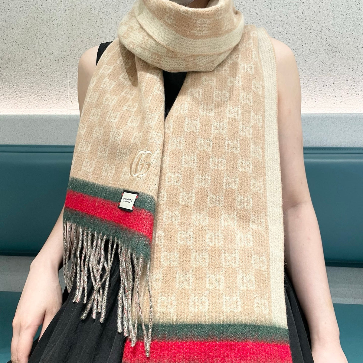 China Replica Gucci Scarf 48usd Only