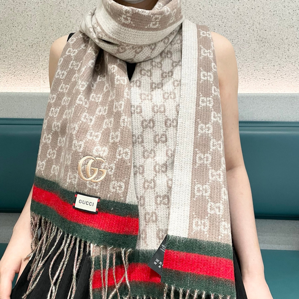 China Replica Gucci Scarf 48usd Only