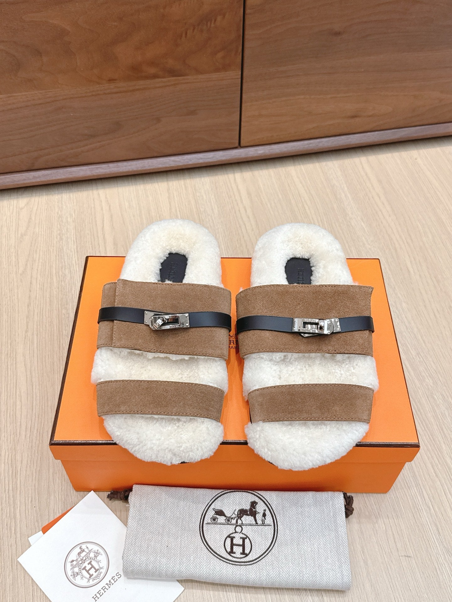 China Replica Hermes Women Shoes 88usd Only