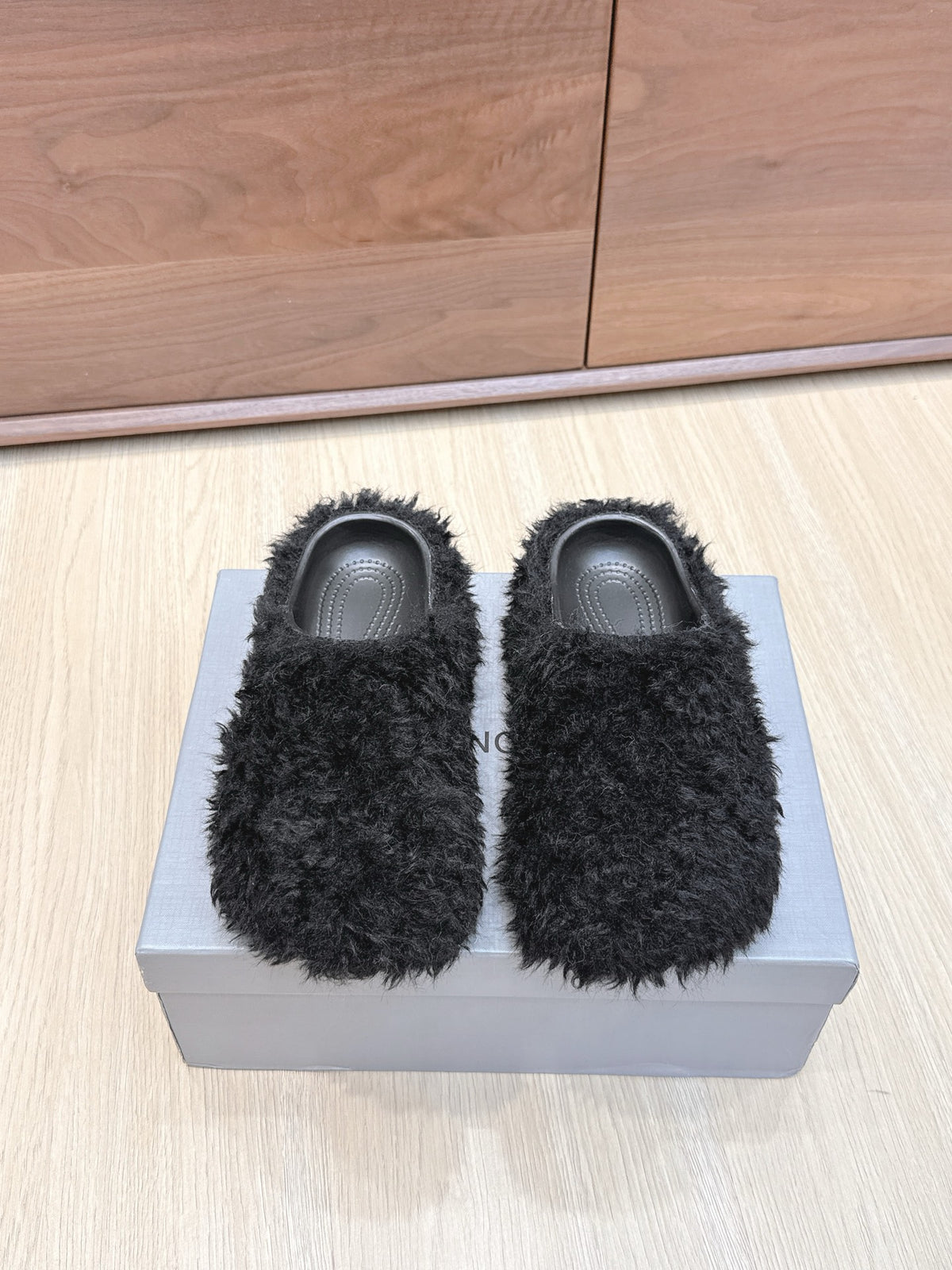 China Replica Balenciaga Women Shoes 70usd Only