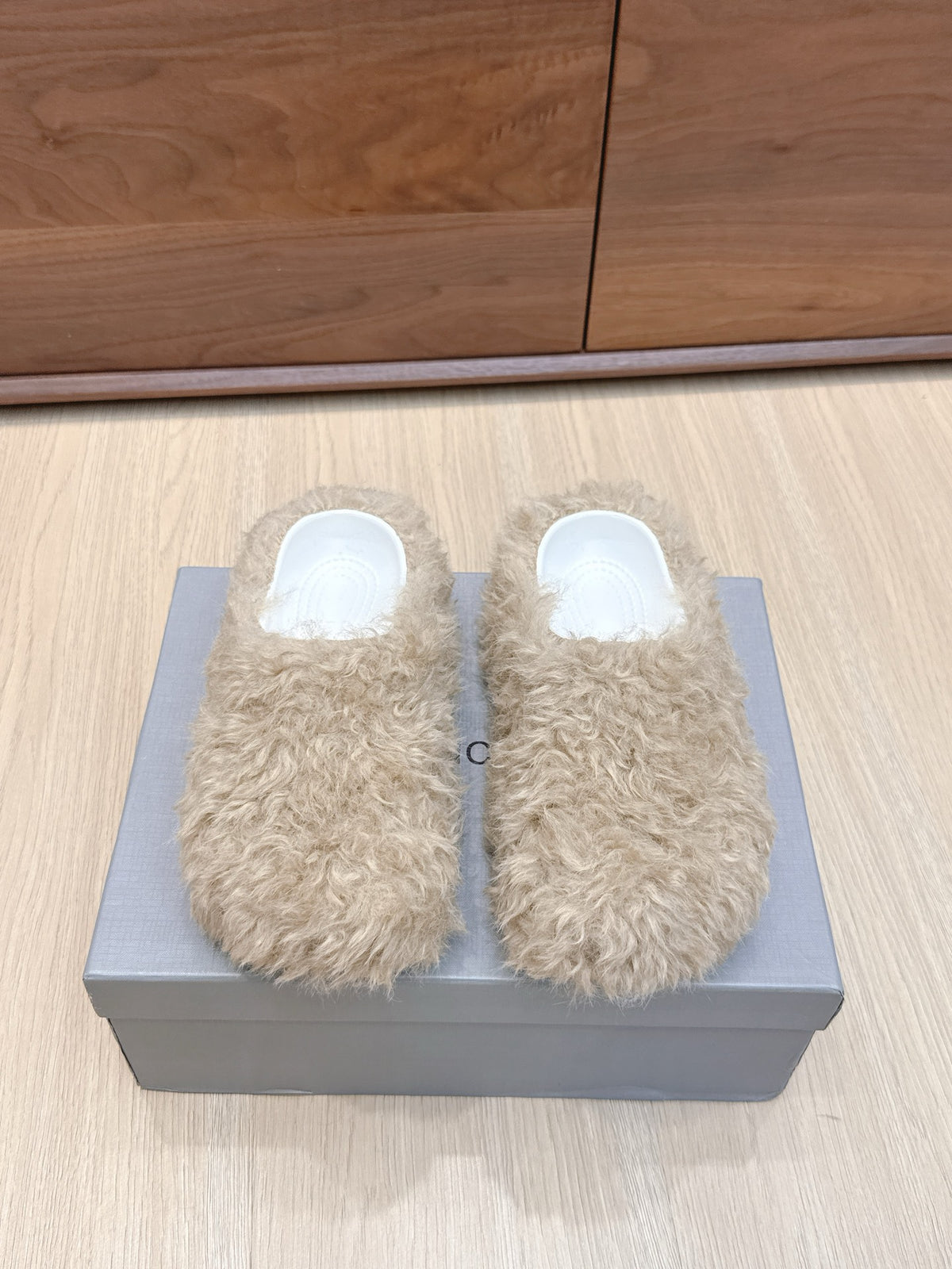 China Replica Balenciaga Women Shoes 70usd Only