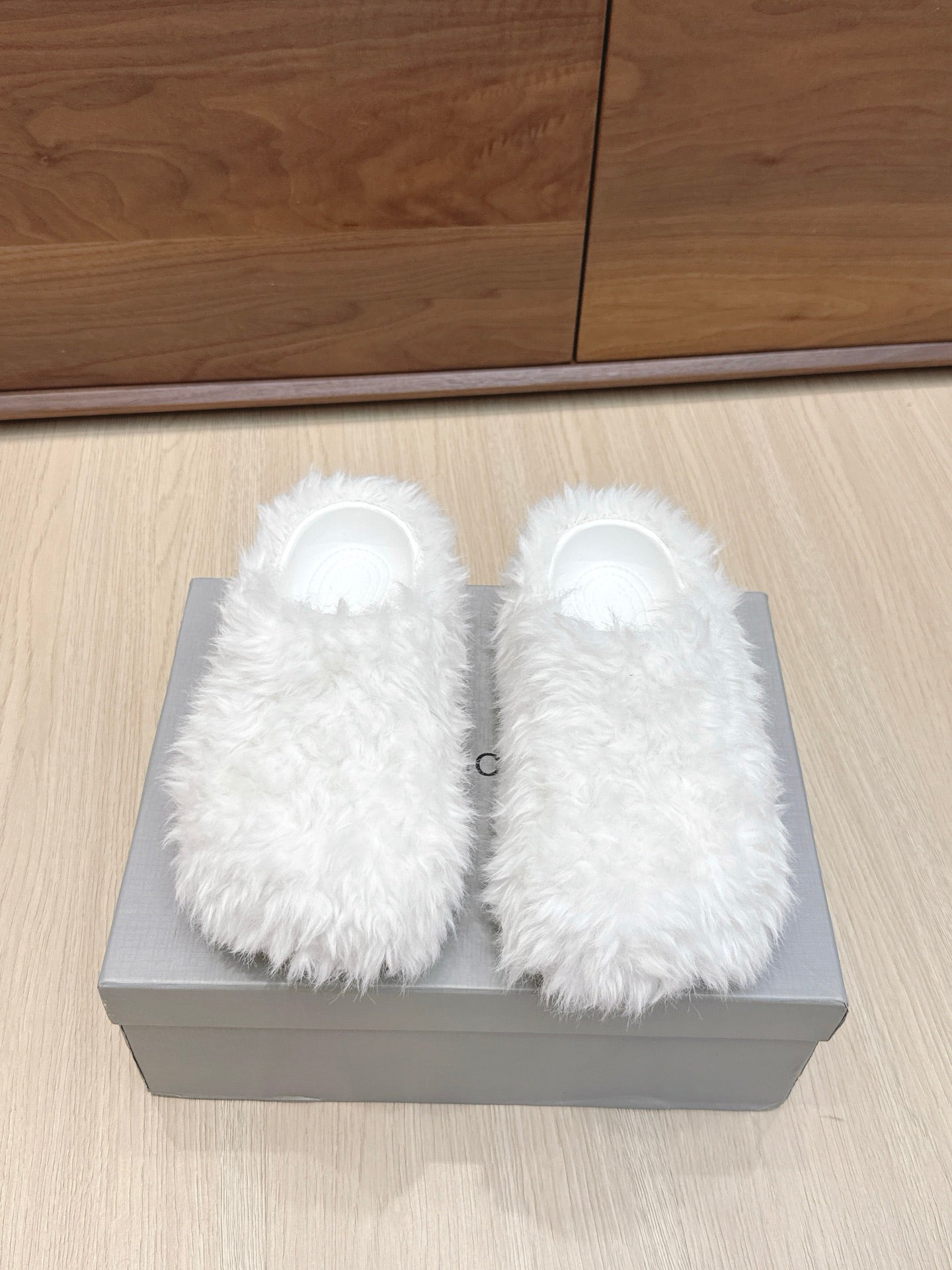 China Replica Balenciaga Women Shoes 70usd Only