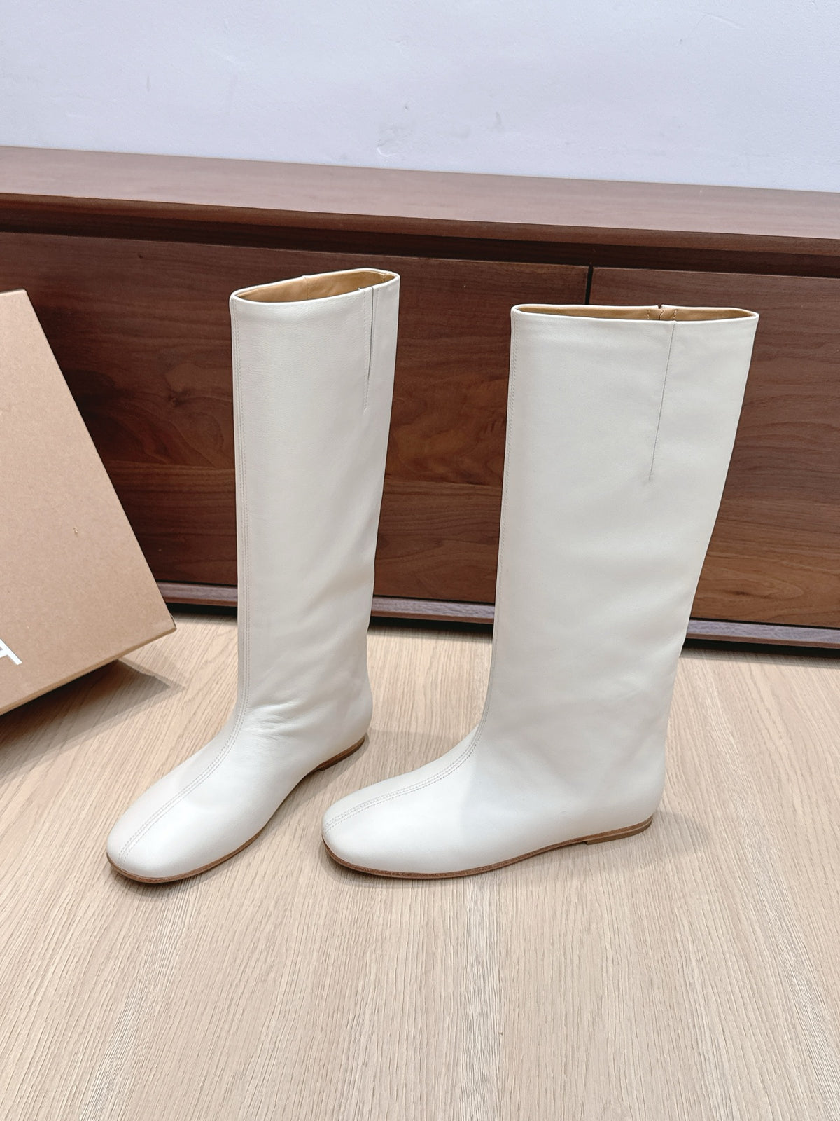 China Replica Celine Women Shoes 175usd Only