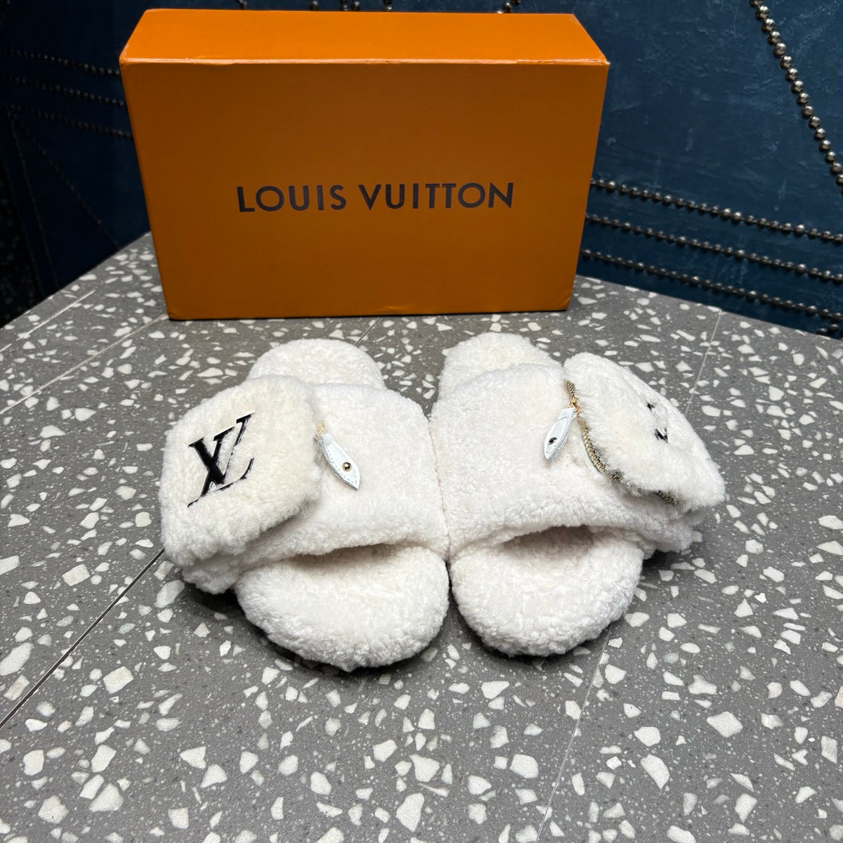 China Replica LV Women Shoes 98usd Only