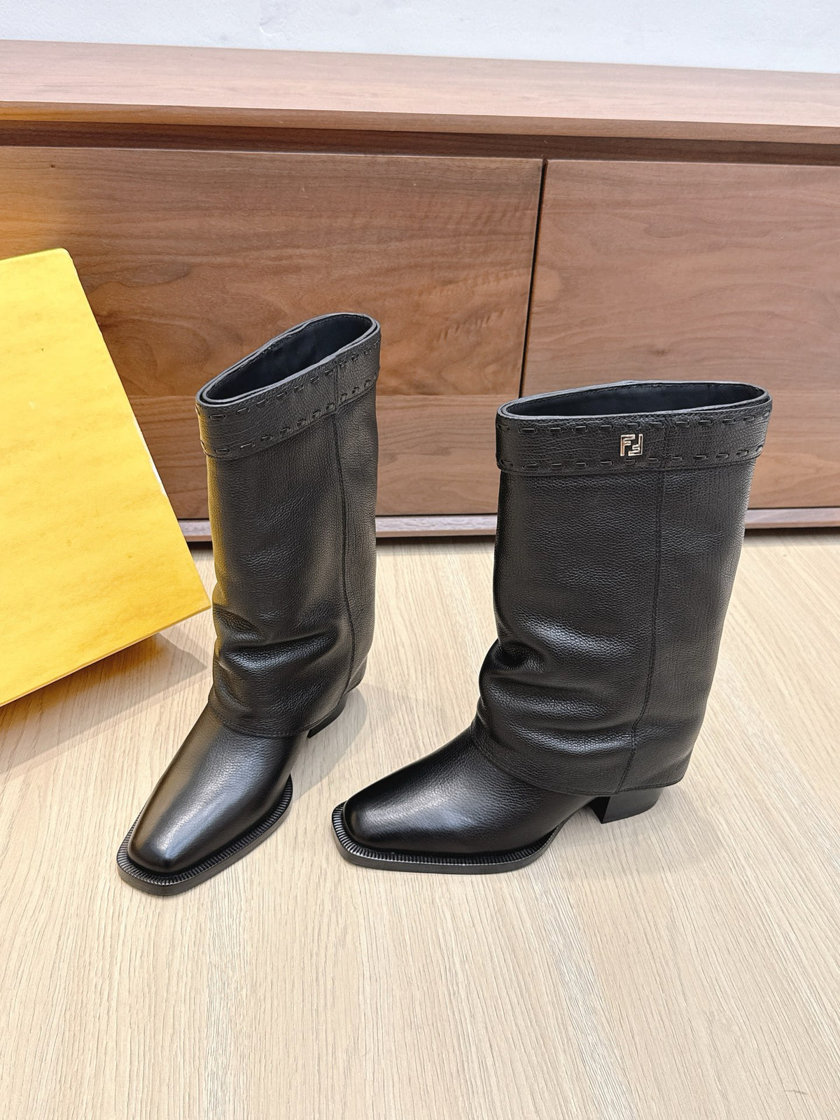 China Replica Fendi Women Shoes 178usd Only