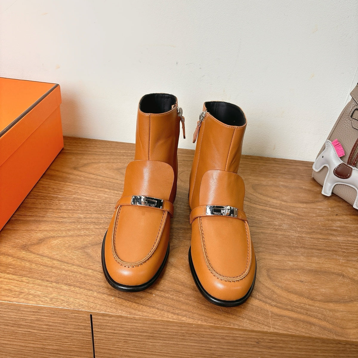 China Replica Hermes Women Shoes 189usd Only