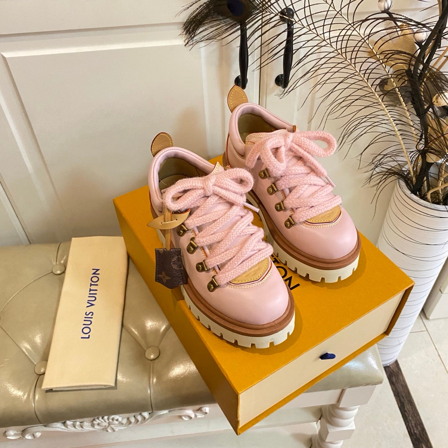 China Replica LV Women Shoes 119usd Only