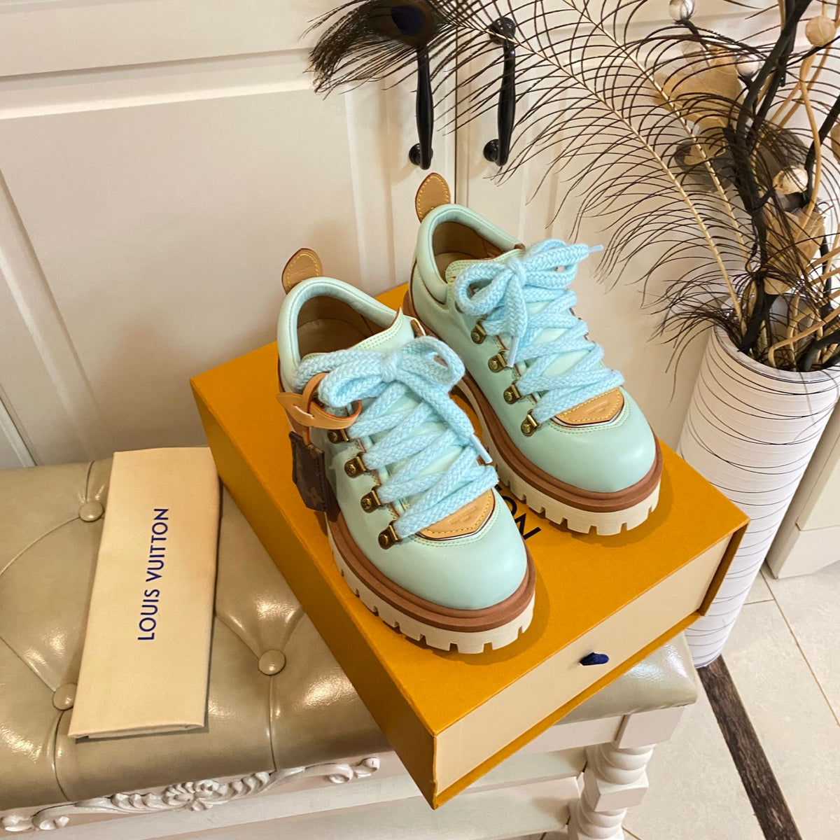 China Replica LV Women Shoes 119usd Only
