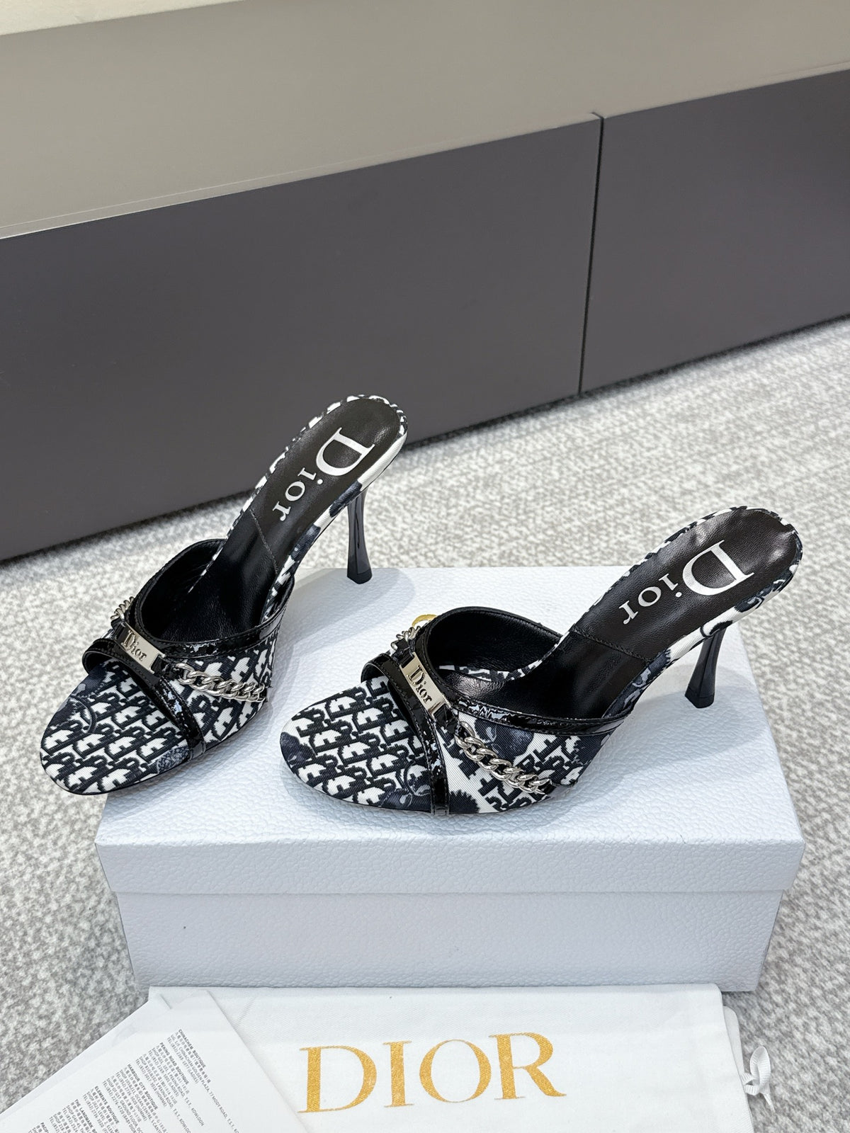 China Replica Dior Women Shoes 102usd Only