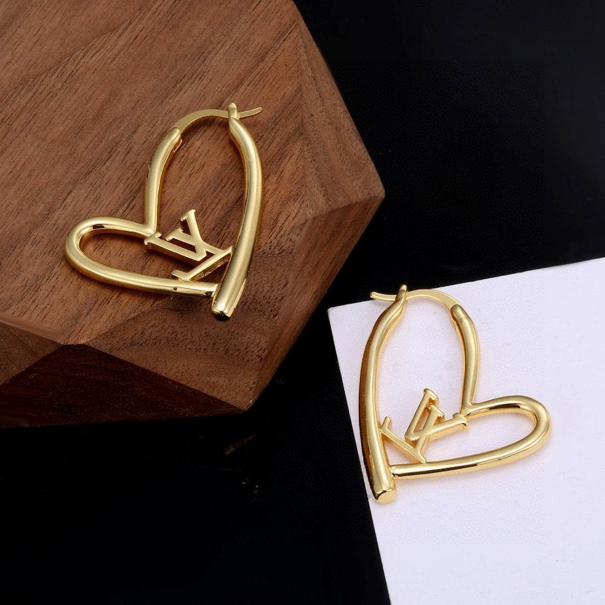 China Replica LV Necklaces 24usd Only