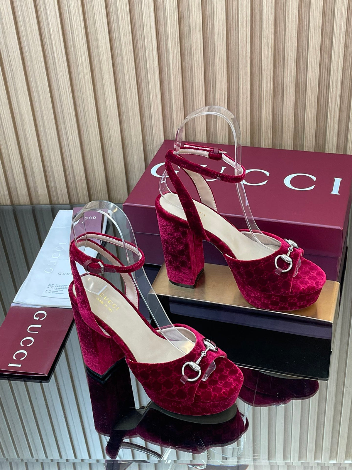 China Replica Gucci Women Shoes 102usd Only