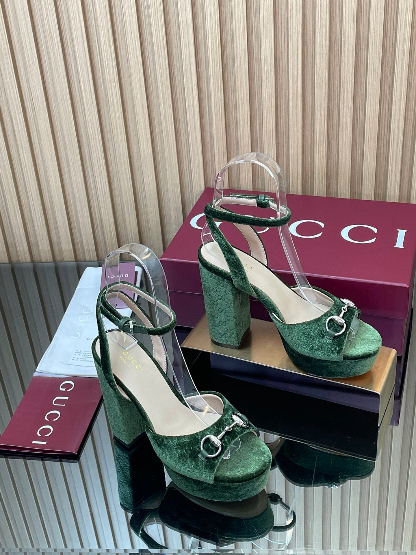 China Replica Gucci Women Shoes 102usd Only