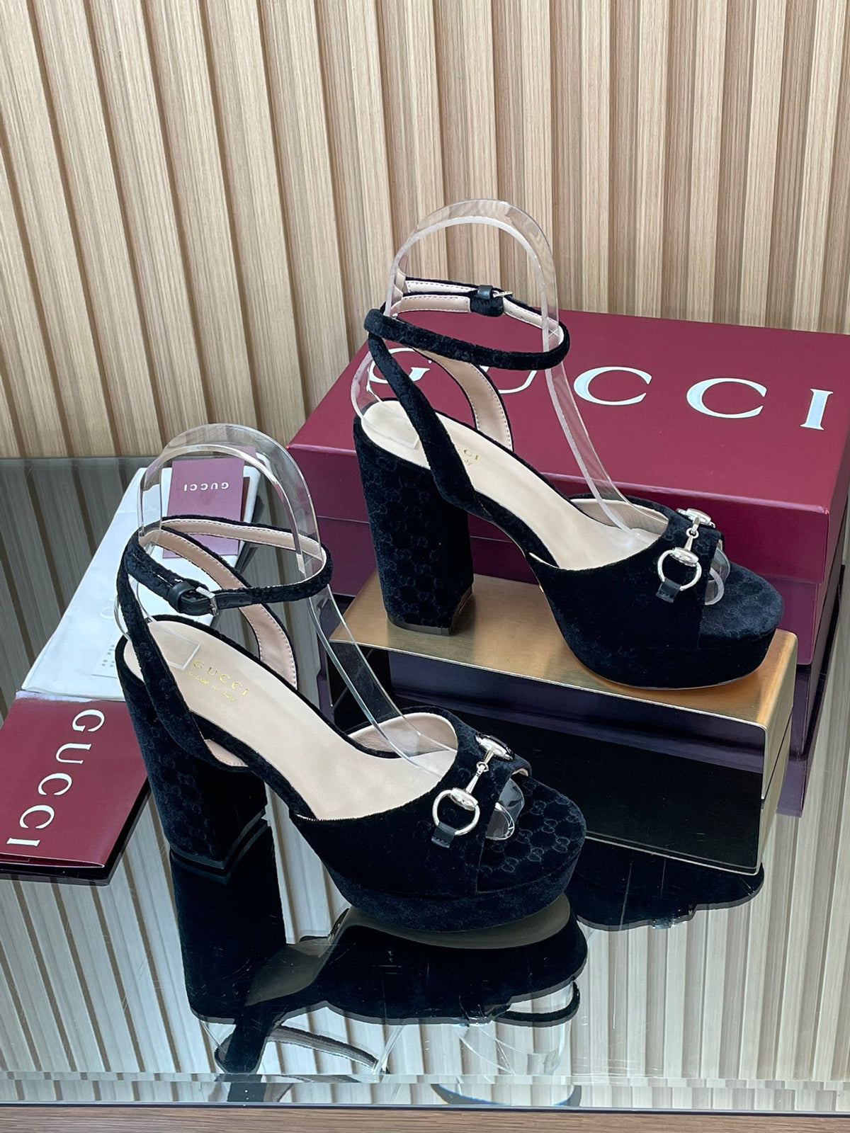 China Replica Gucci Women Shoes 102usd Only