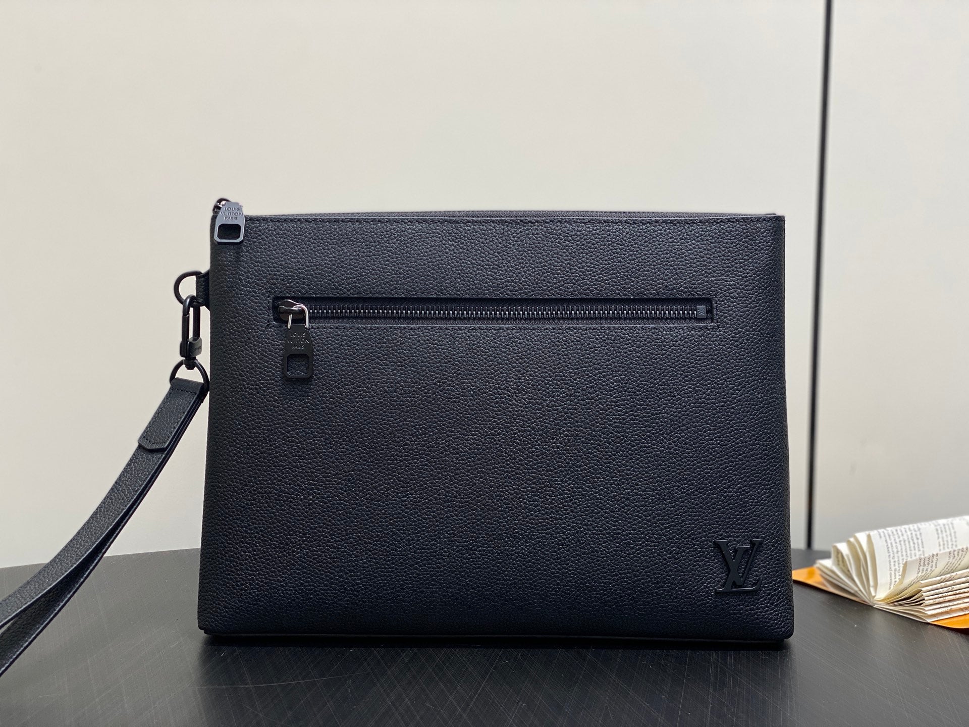 China Replica LV Handbags 105usd Only