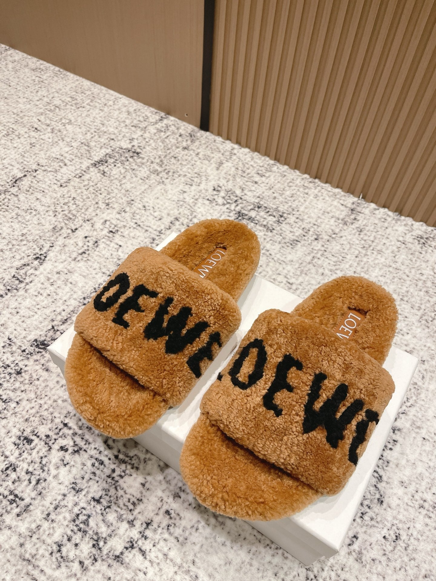 China Replica Loewe Women Shoes 84usd Only