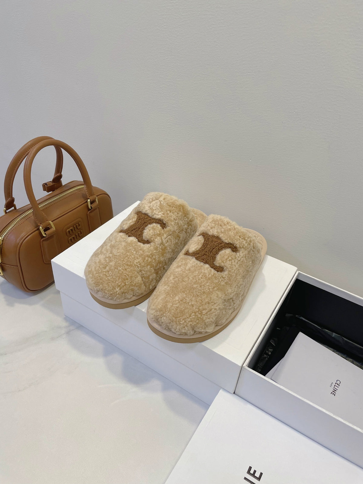 China Replica Celine Women Shoes 88usd Only