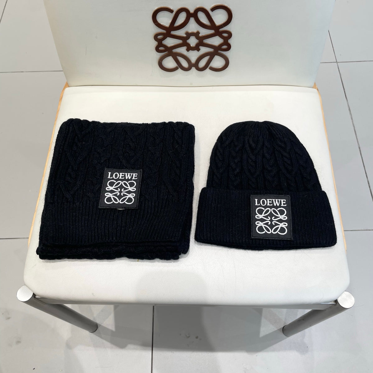 China Replica Loewe Scarf 58usd Only