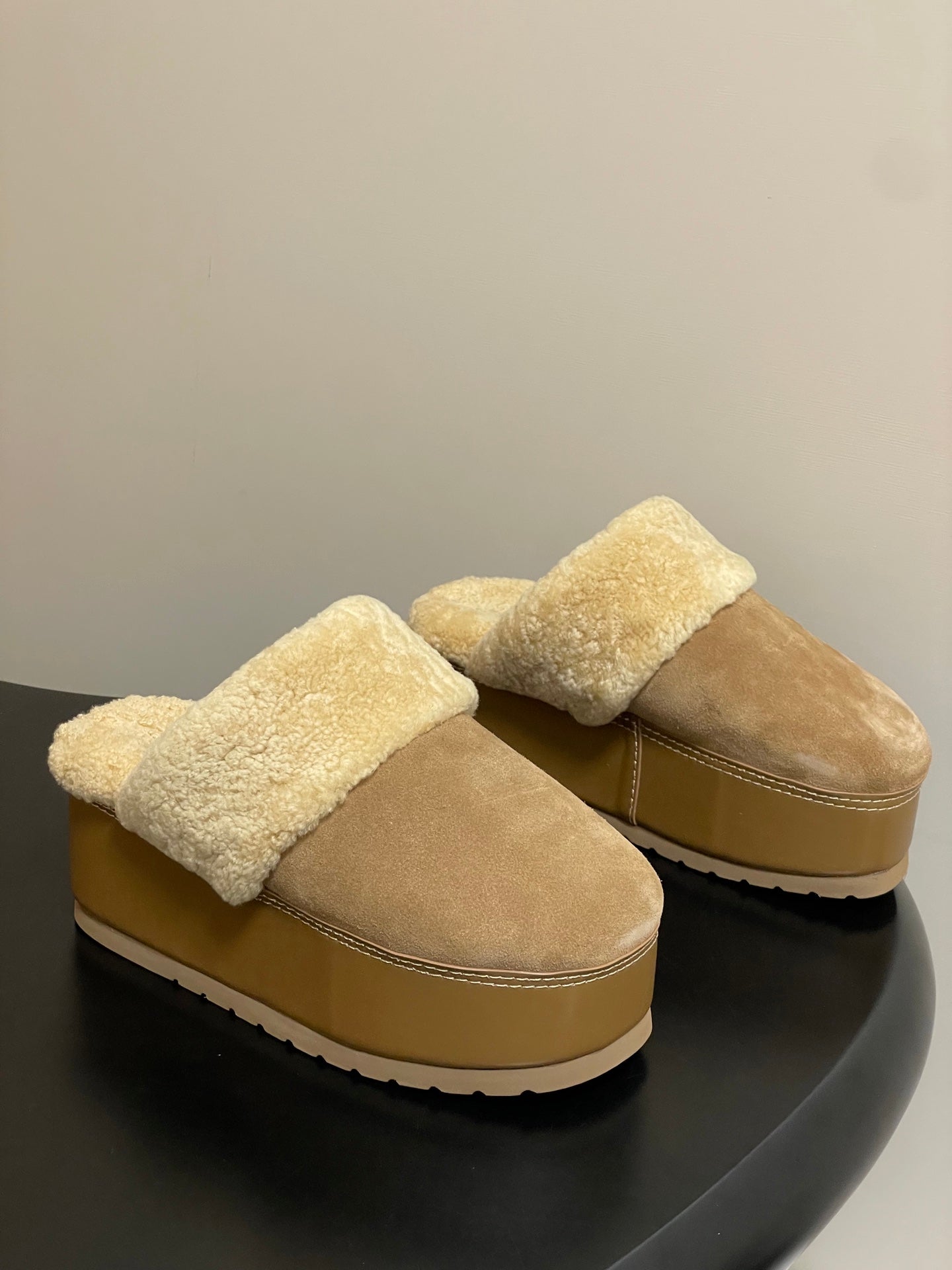 China Replica Celine Women Shoes 102usd Only