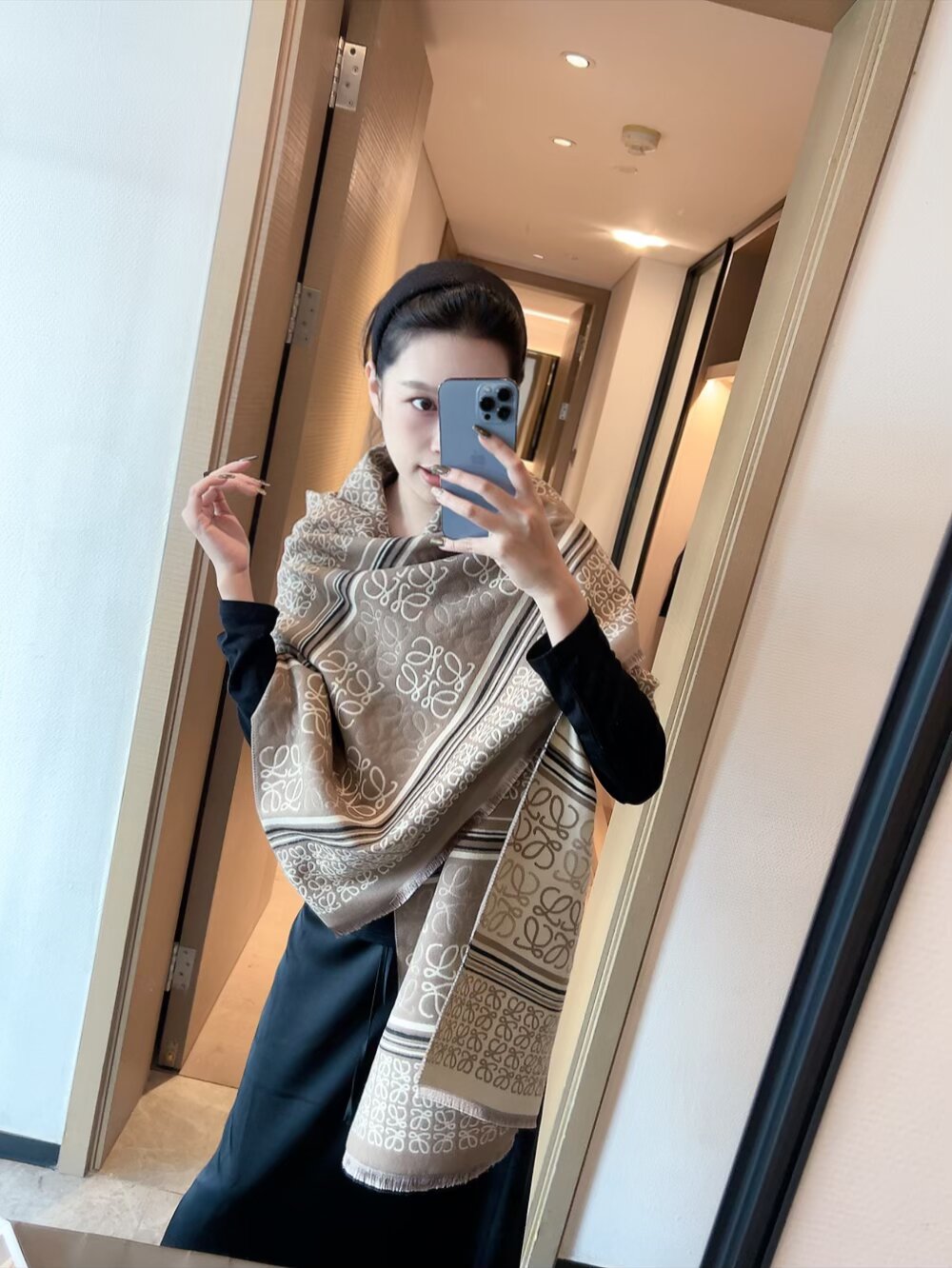China Replica Loewe Scarf 14usd Only