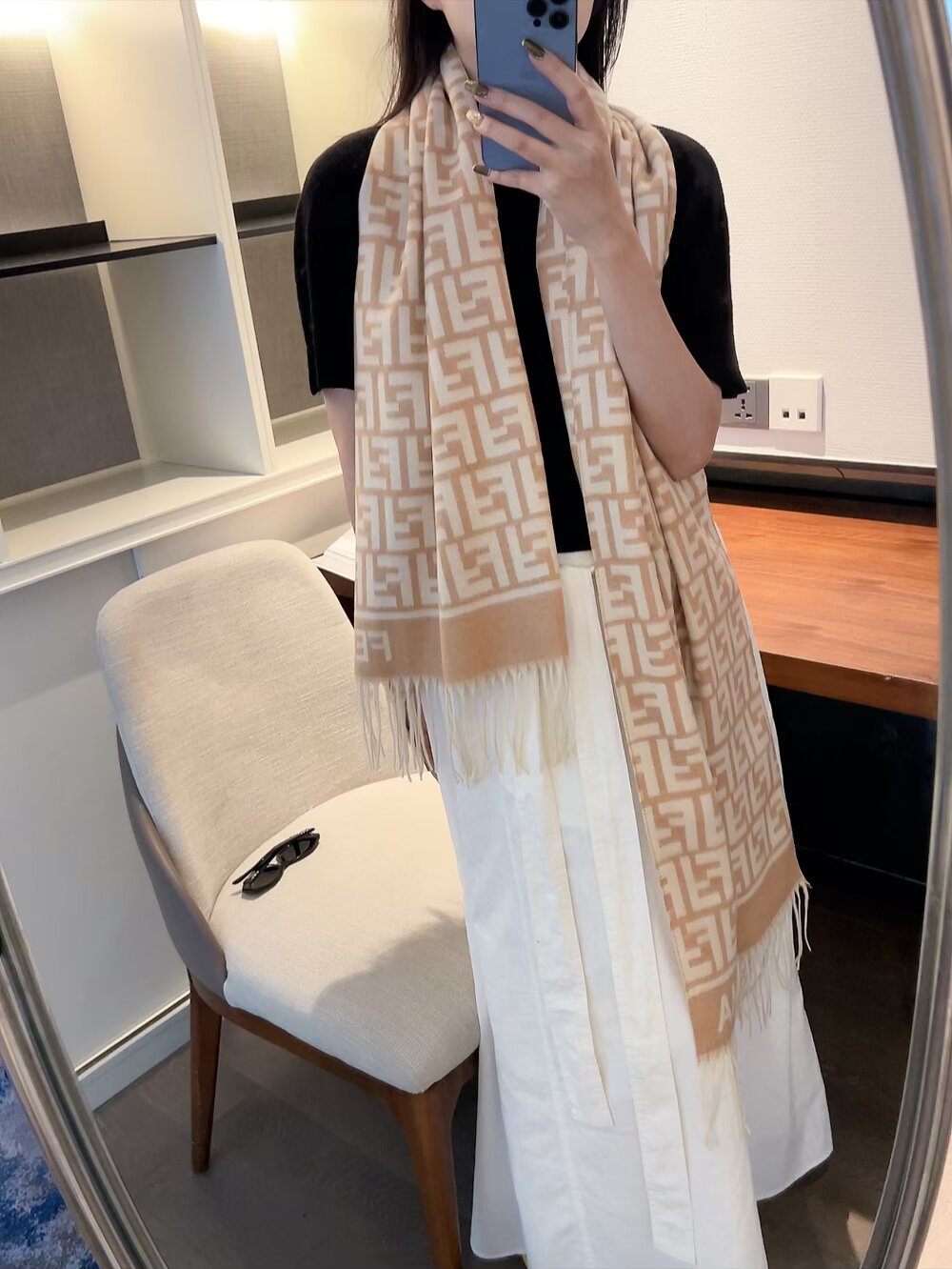 China Replica Fendi Scarf 16usd Only