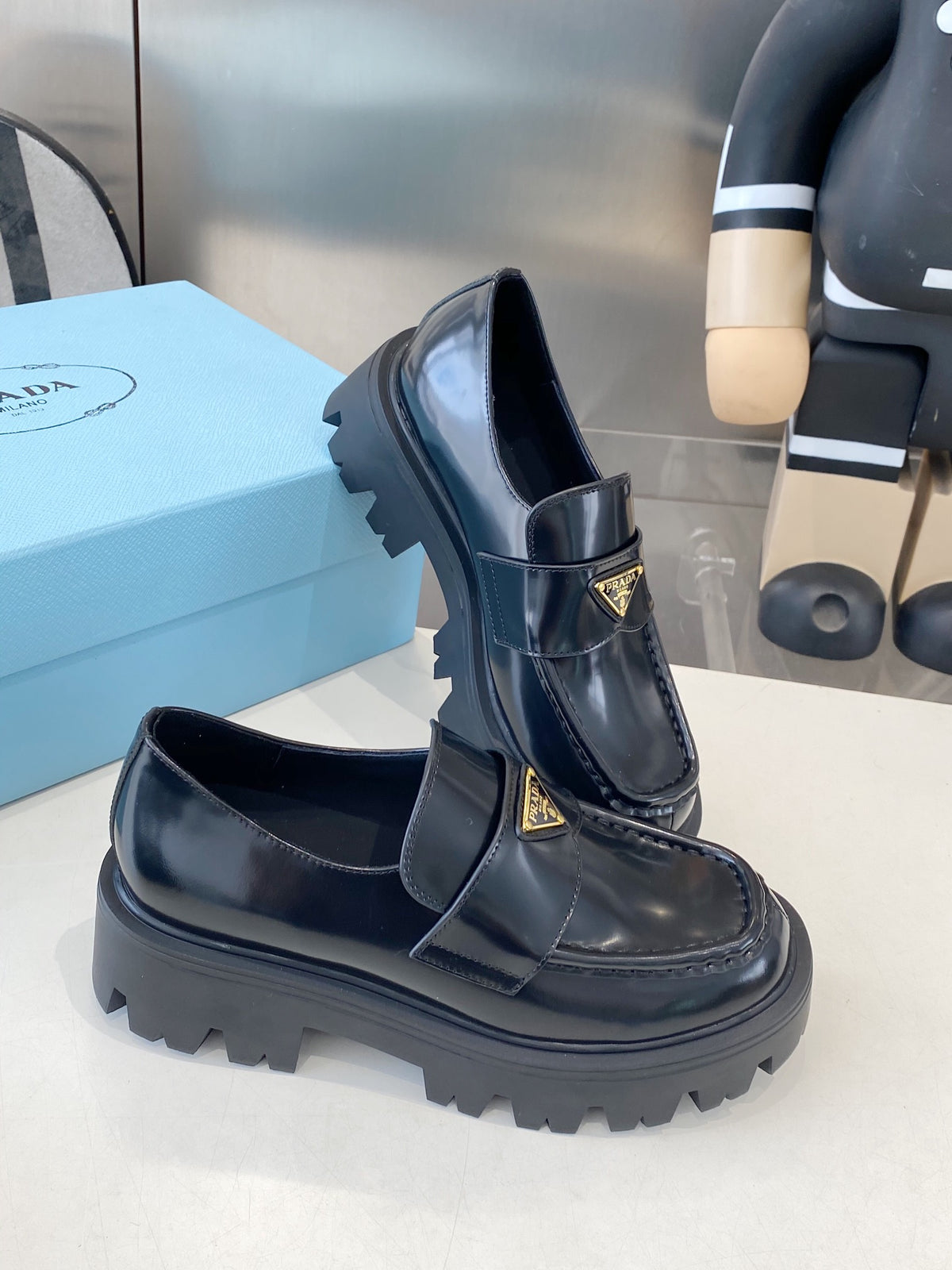 China Replica Prada Women Shoes 98usd Only