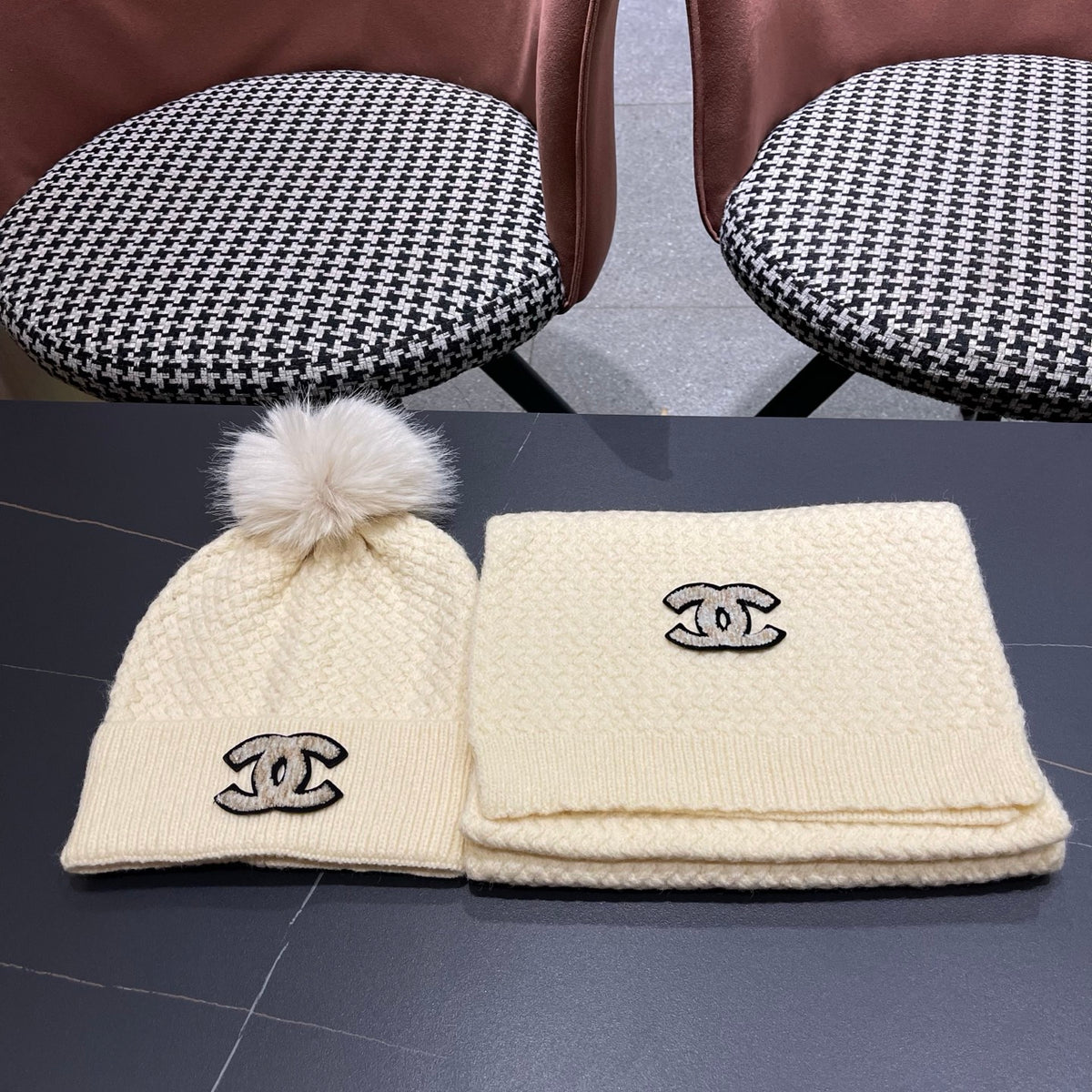China Replica Chanel Scarf 62usd Only