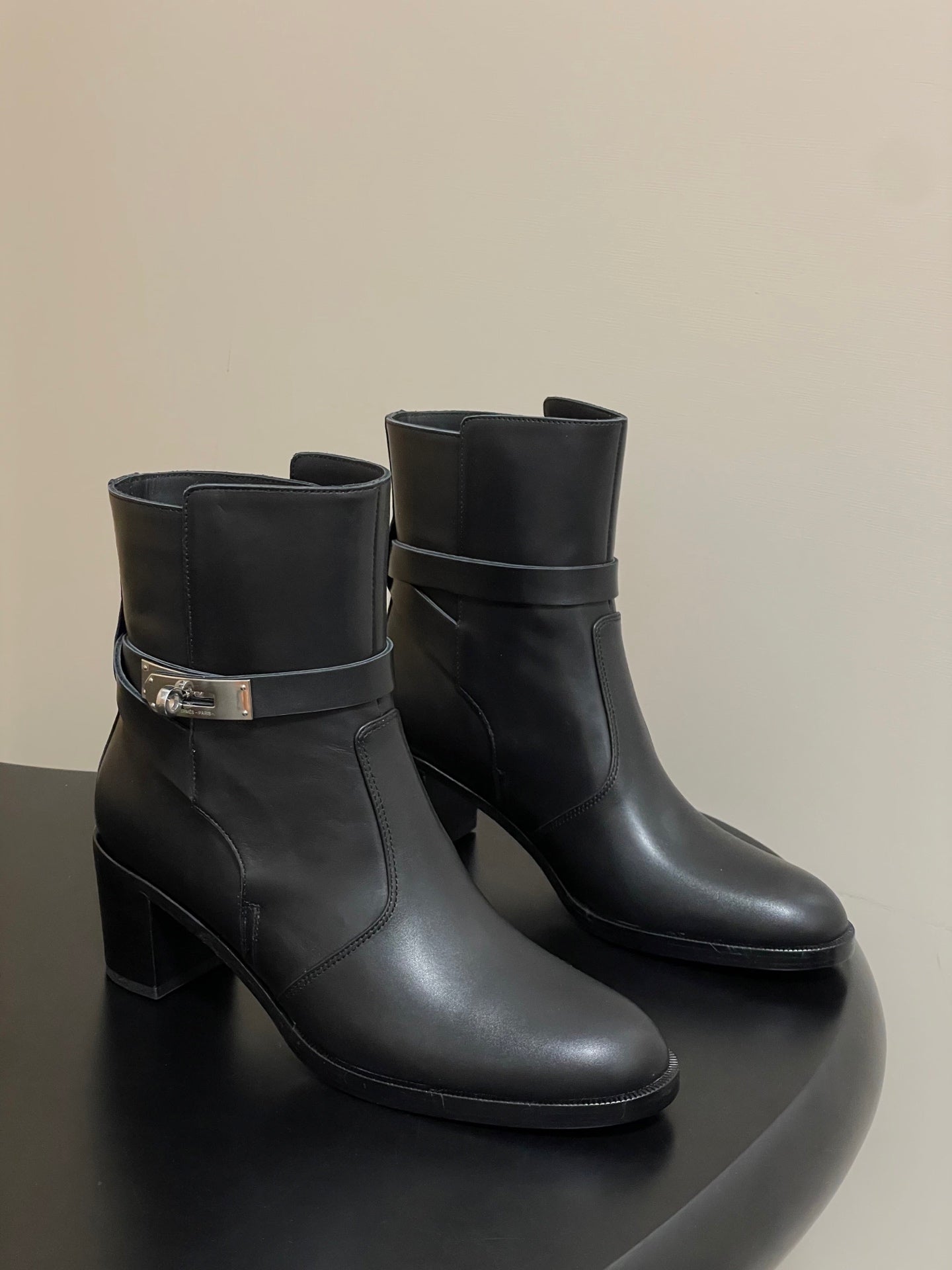 China Replica Hermes Women Shoes 189usd Only