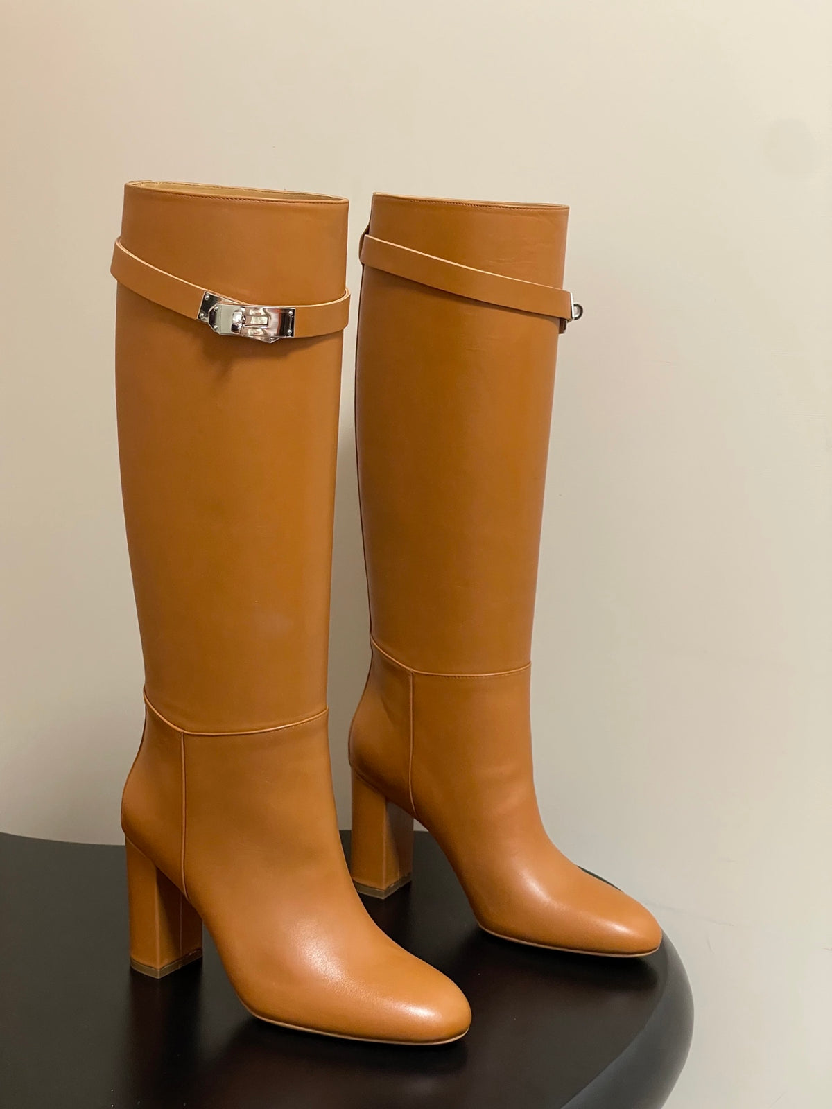 China Replica Hermes Women Shoes 350usd Only