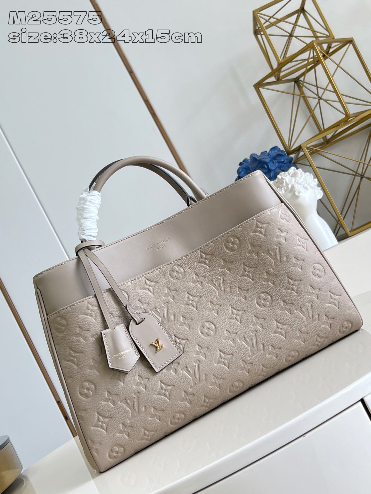China Replica LV Handbags 255usd Only