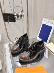 China Replica LV Women Shoes 122usd Only