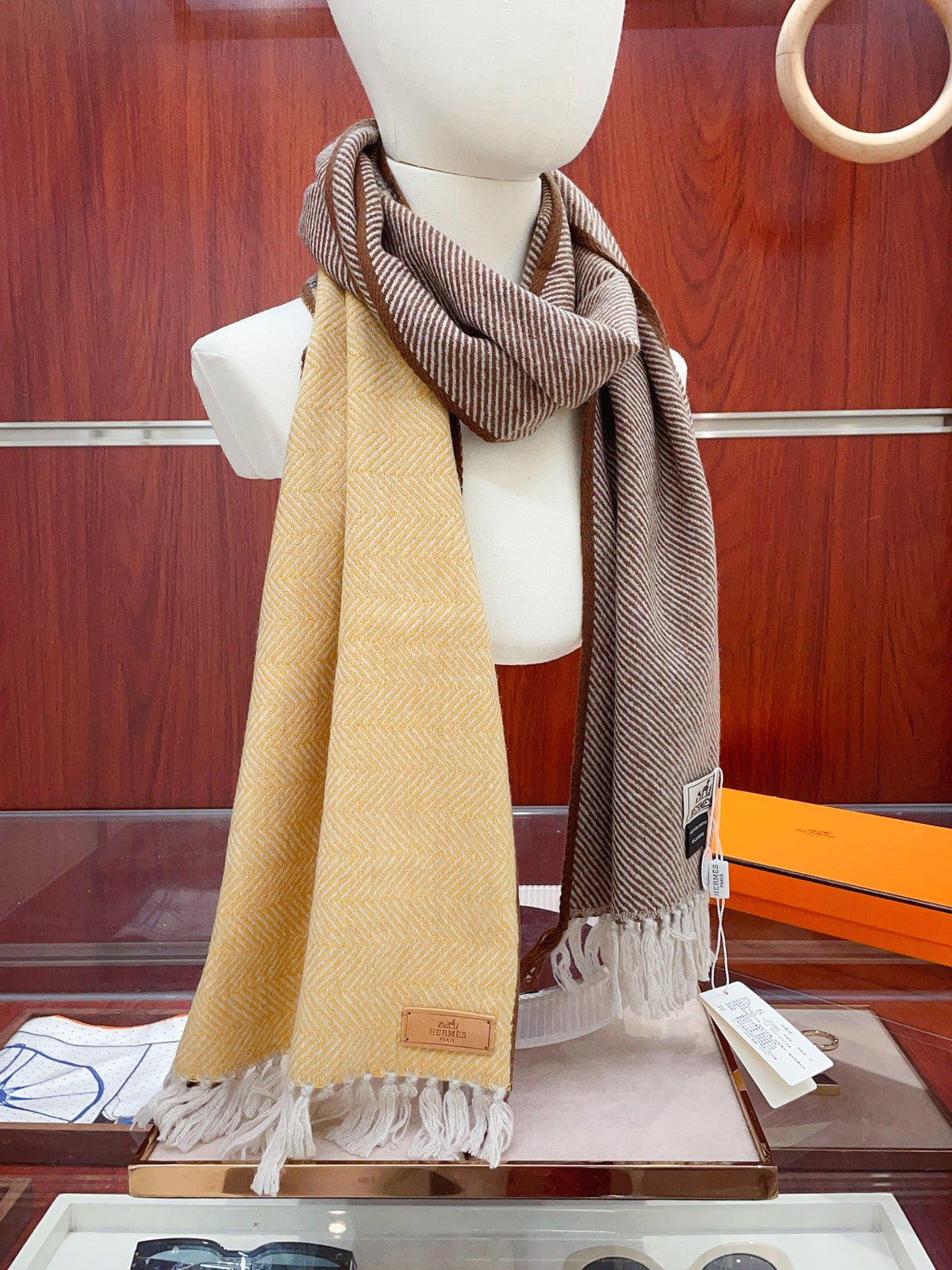 China Replica Gucci Scarf 70usd Only