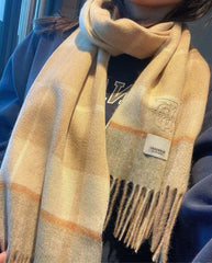 China Replica Burberry Scarf 44usd Only