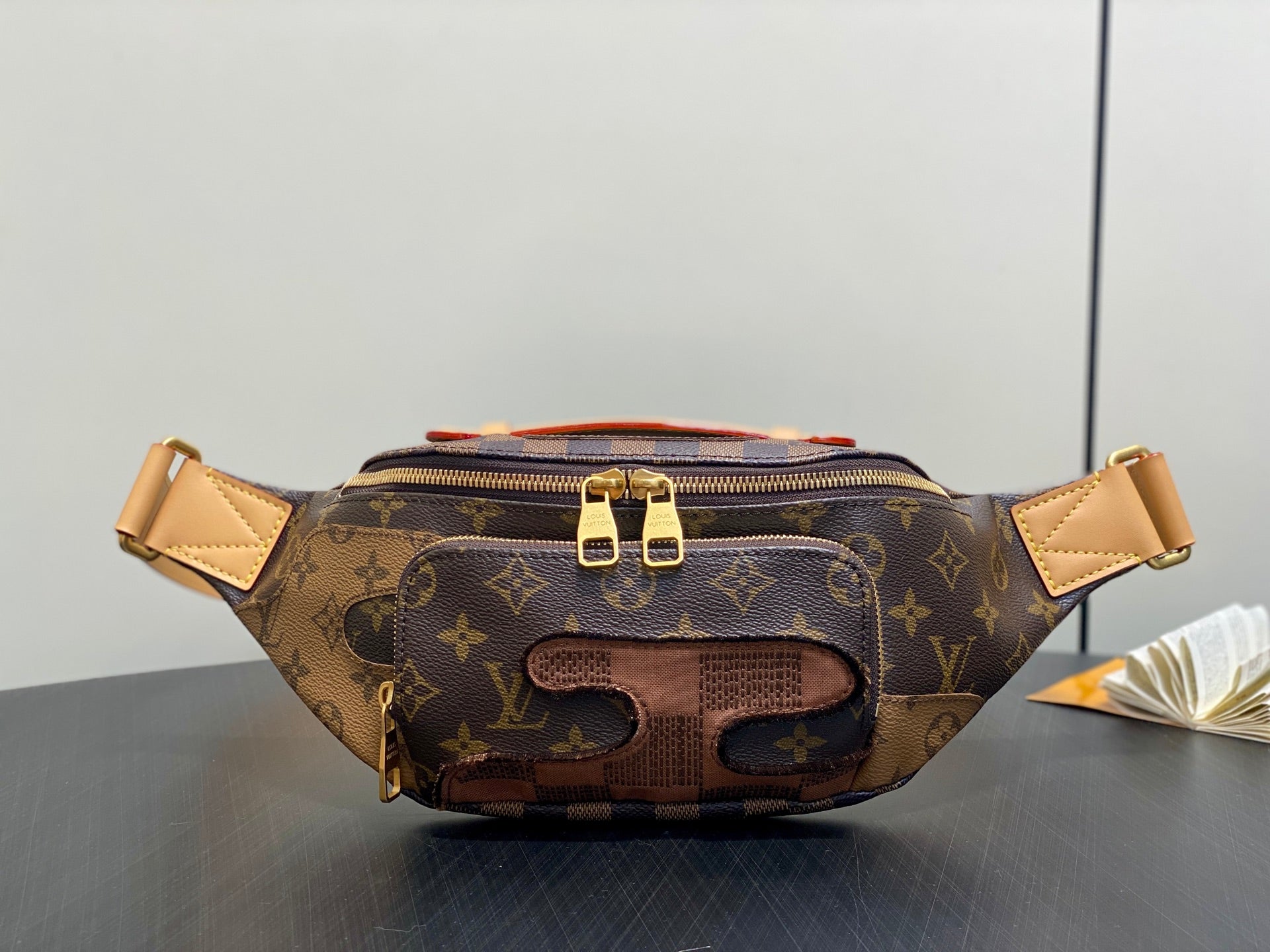 China Replica LV Handbags 141usd Only