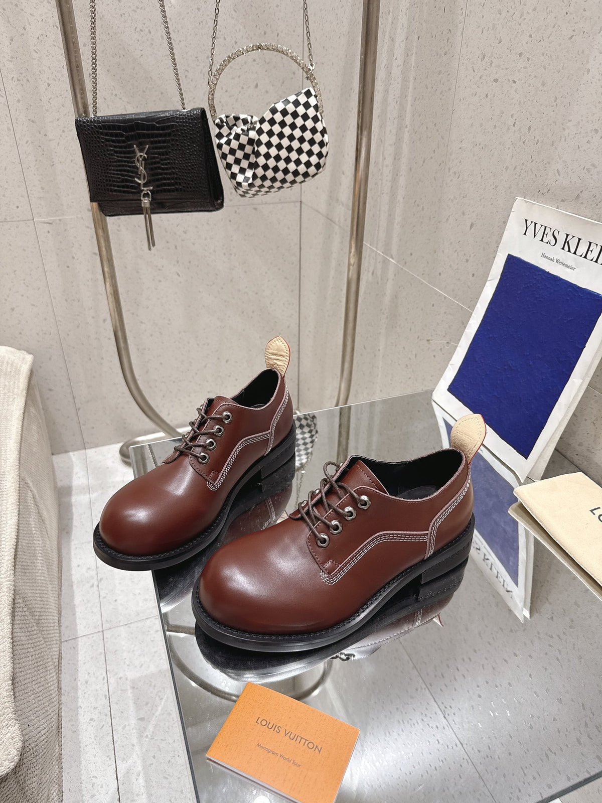 China Replica LV Women Shoes 136usd Only