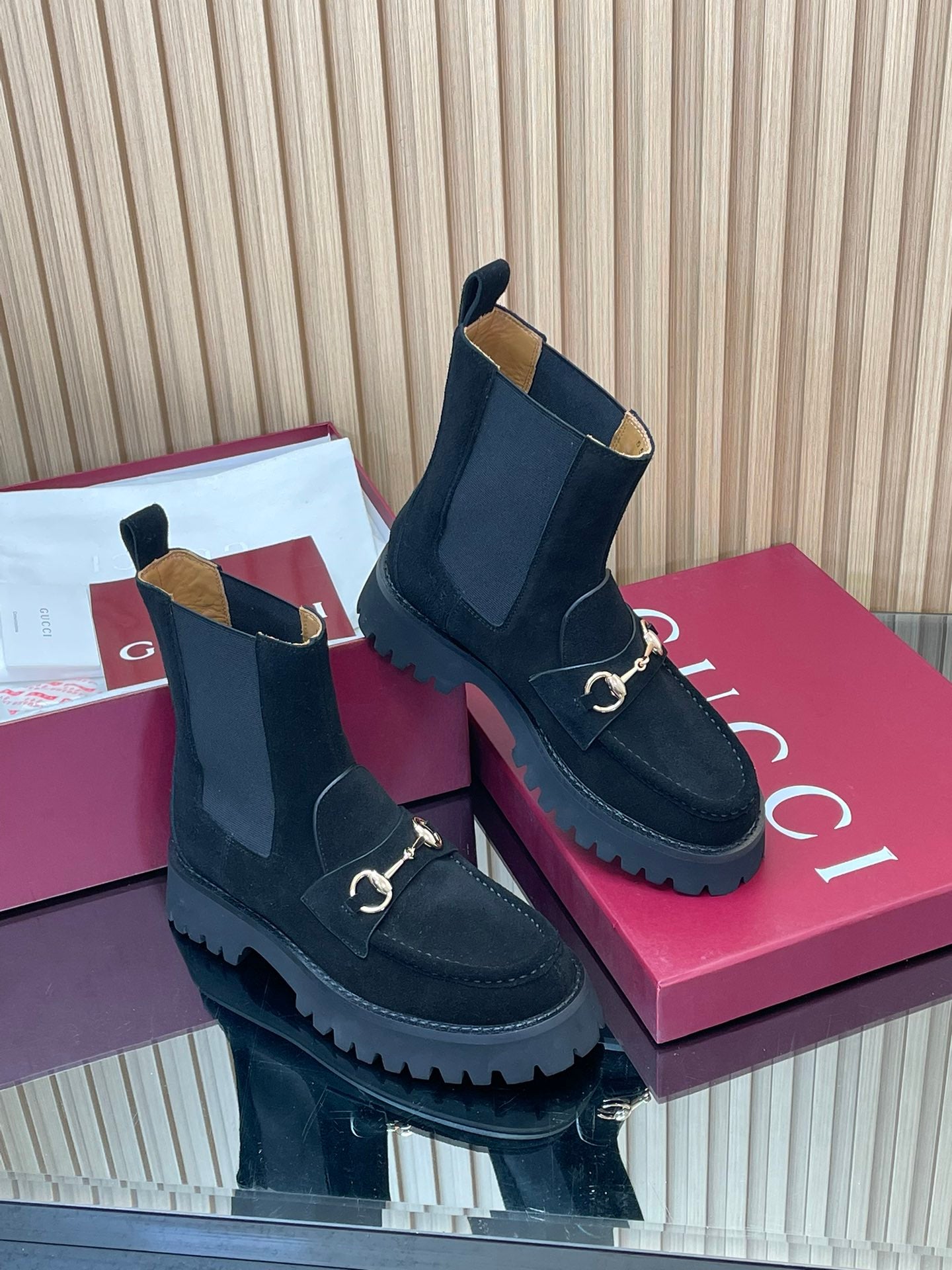 China Replica Gucci Women Shoes 130usd Only