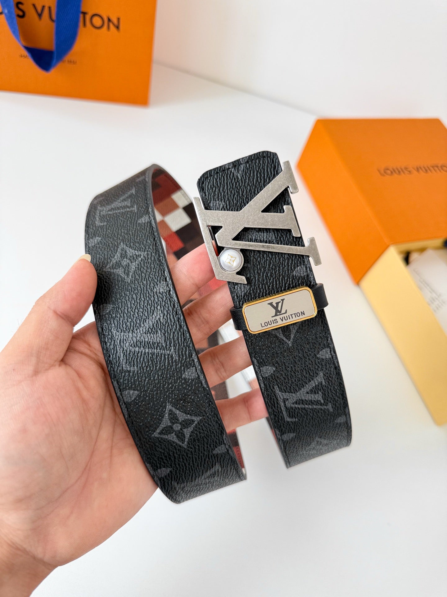 China Replica LV Belts 49usd Only